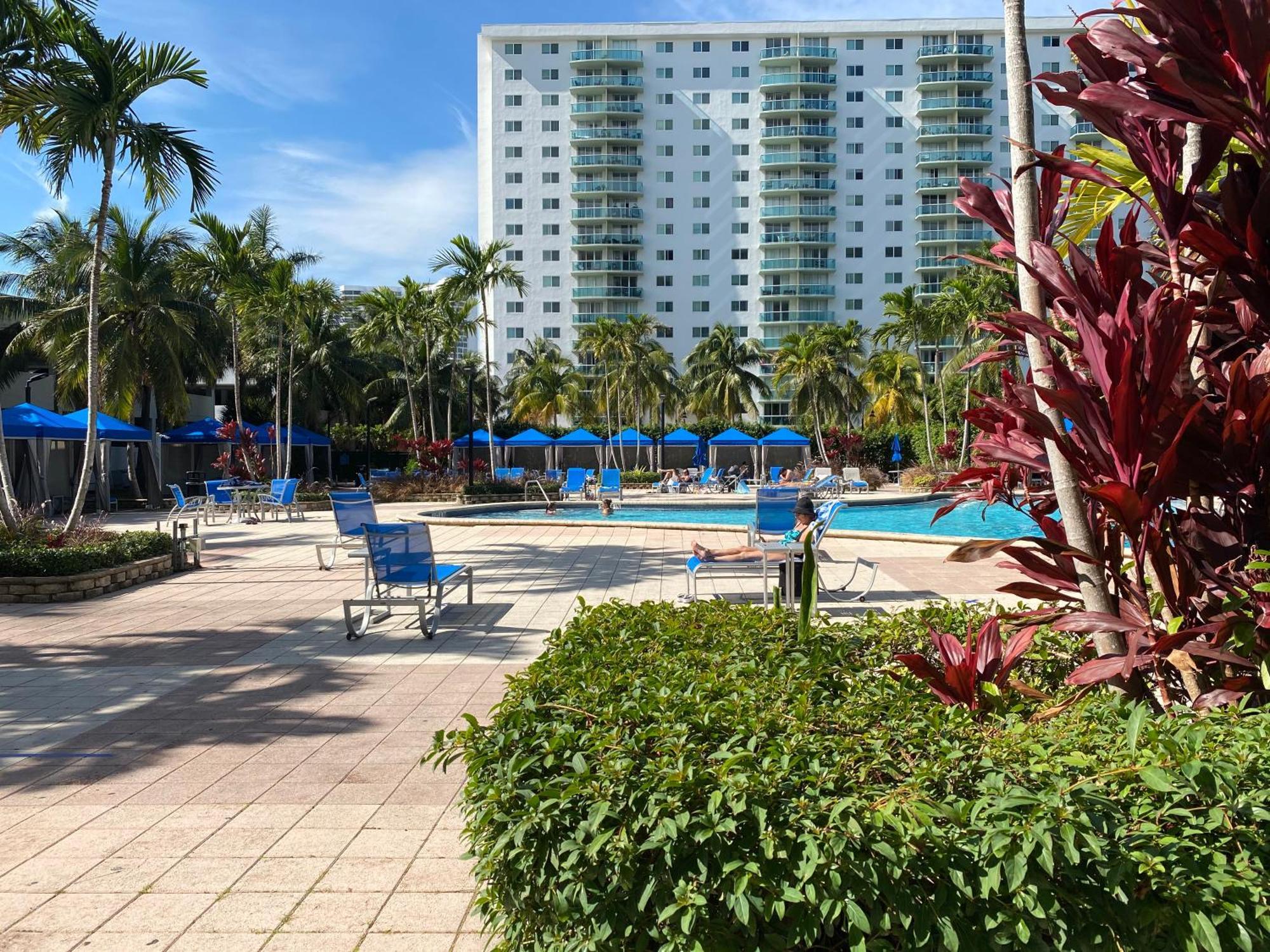 Sunny Isles Condo Resort Miami Beach Exterior photo